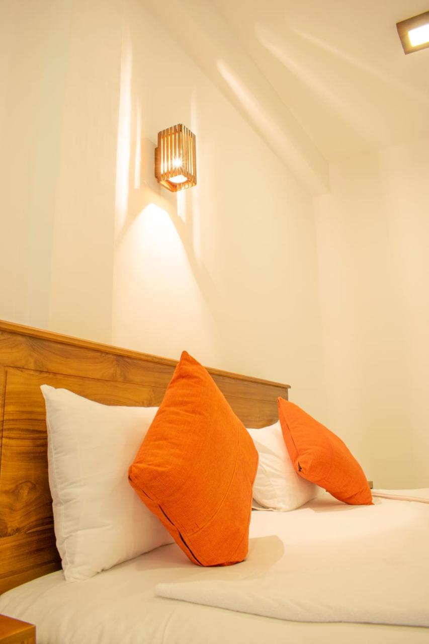 Lavinia Escapes Hotel Dehiwala-Mount Lavinia Luaran gambar